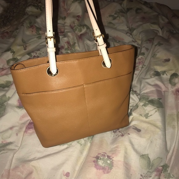 Michael Kors purse - Picture 4 of 4